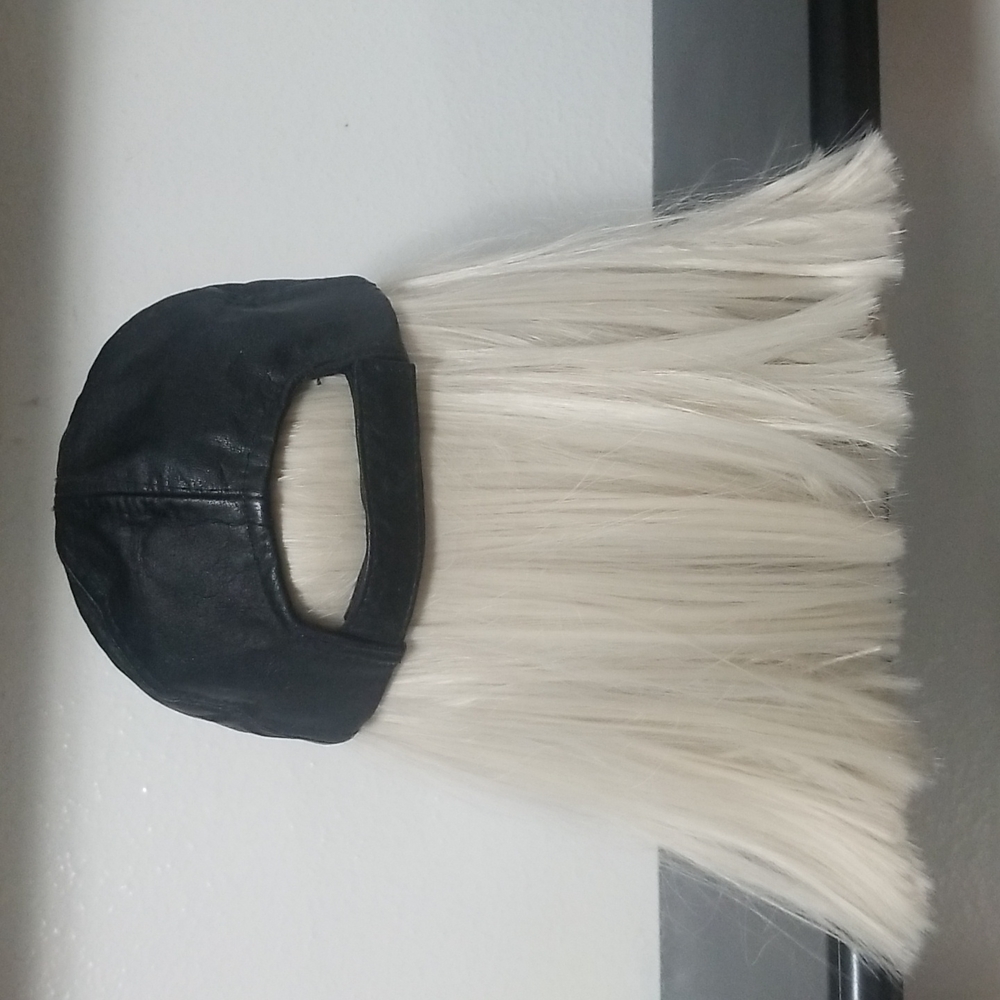 Leather Cap - Picture 2 of 5
